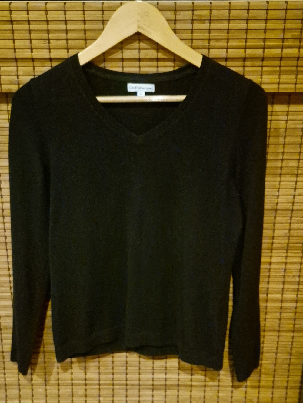croft & barrow Black V-Neck Women's Sweater
